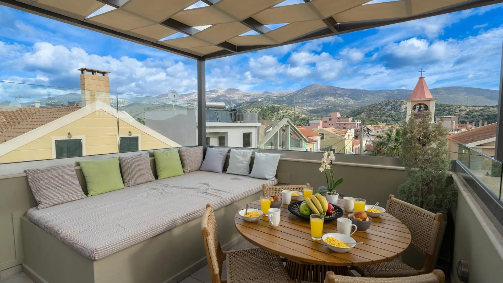 Libro D'Oro Central Suite Argostoli